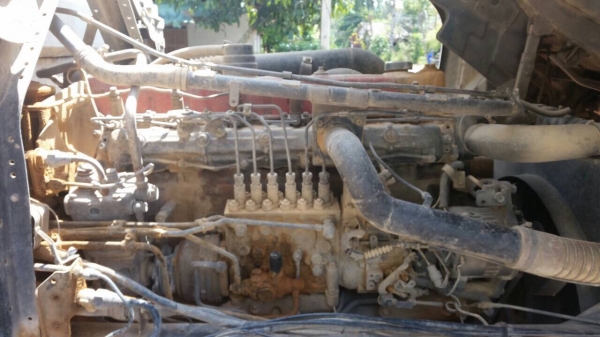 10ลัอดั้ม2เพลา isuzu. Fvz33NZPF T-3000293 ปี 2544. มีระบบลาก เดิม200แรง วางเครื่องใหม่. 270 แรง