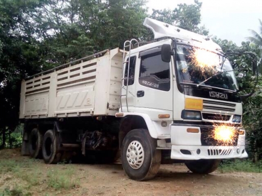 10ลัอดั้ม2เพลา isuzu. Fvz33NZPF T-3000293 ปี 2544. มีระบบลาก เดิม200แรง วางเครื่องใหม่. 270 แรง
