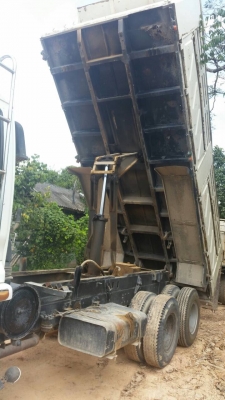 10ลัอดั้ม2เพลา isuzu. Fvz33NZPF T-3000293 ปี 2544. มีระบบลาก เดิม200แรง วางเครื่องใหม่. 270 แรง