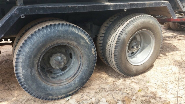 10ลัอดั้ม2เพลา isuzu. Fvz33NZPF T-3000293 ปี 2544. มีระบบลาก เดิม200แรง วางเครื่องใหม่. 270 แรง