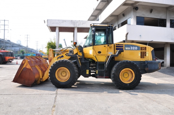Komatsu WA320-5 S/N H51205 Y2007 Komatsu WA320-5 S/N H51205 Y2007