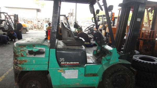 ขาย. รถโฟล์คลิฟท์ MITSUBISHI FD35  เครื่องยนต์ดีเซล เกียร์ ออโต้