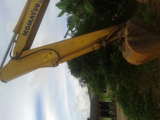 ขายดาวน์ KOMATSU PC130-8 เครื่องปั๊ม แรงดี ไม่โหลด 5900ชั่วโมง สีรถไม่ค่อยสวย รถทำงานอยู่ พร้อมใช้เลย ราคาดาวน์คุยได้ 087-2976734 095-0403929