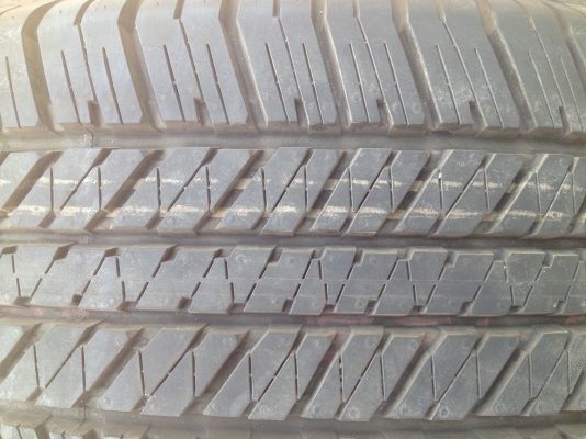 ขายล้อแม๊กติดรถ Toyota Vigo,Fortuner พร้อมยางป้ายแดง bridgeston 265/65R17 ปี 15