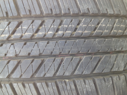 ขายล้อแม๊กติดรถ Toyota Vigo,Fortuner พร้อมยางป้ายแดง bridgeston 265/65R17 ปี 15