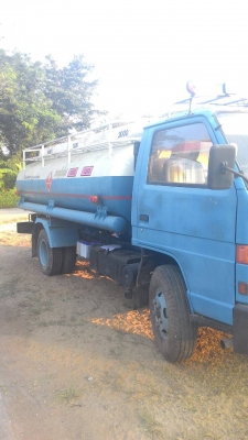 6ล้อบรรทุกน้ำมัน NKR 110แรงม้า รถคัทซีสวย เครื่องแน่นดี เล่มพร้อม ราคาคุยได้ 087-2976734 095-0403929