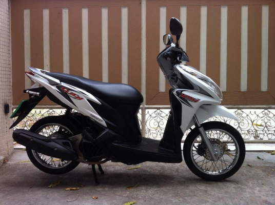 ขออนุญาติขาย Honda Click 125i สีขาวมุก Combi Brake โอนให้ฟรีครับ