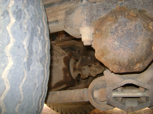 หลง 2 เพลา เครื่อง 220 แรงเทอร์โบ  ราคา 720,000 บาท(( เจ้าของใช้ถมที่ตัวเองก่อนครับ..งดการขายไว้กอ่น )