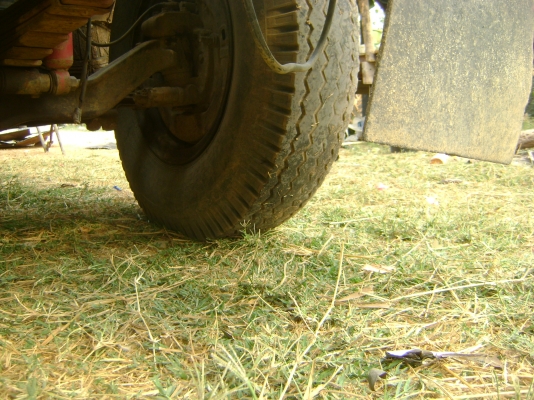 หลง 2 เพลา เครื่อง 220 แรงเทอร์โบ  ราคา 720,000 บาท(( เจ้าของใช้ถมที่ตัวเองก่อนครับ..งดการขายไว้กอ่น )