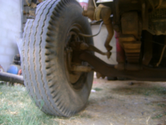 หลง 2 เพลา เครื่อง 220 แรงเทอร์โบ  ราคา 720,000 บาท(( เจ้าของใช้ถมที่ตัวเองก่อนครับ..งดการขายไว้กอ่น )