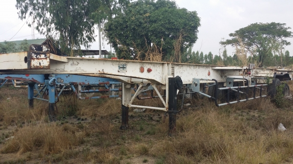 ขายด่วน หางบรรทุกตู้คอนเทนเนอร์ ของพนัส(ขายเหมาสามหางนะครับ)"ไม่มีทะเบียนะครับ"