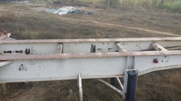 ขายด่วน หางบรรทุกตู้คอนเทนเนอร์ ของพนัส(ขายเหมาสามหางนะครับ)"ไม่มีทะเบียนะครับ"