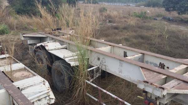 ขายด่วน หางบรรทุกตู้คอนเทนเนอร์ ของพนัส(ขายเหมาสามหางนะครับ)"ไม่มีทะเบียนะครับ"