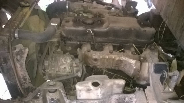 ขาย 6 ล้อ ISUZU NKR ดั้มหัวได้ เครื่อง 4BE1 110 แรงม้า คัสซีดีตลอดเส้น เกียร์ยาว ทะเบียนเต็มพร้อมโอน ราคาต่อรองได้ครับ