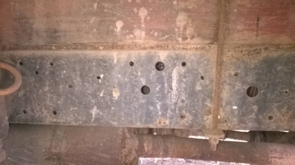 ขาย 6 ล้อ ISUZU NKR ดั้มหัวได้ เครื่อง 4BE1 110 แรงม้า คัสซีดีตลอดเส้น เกียร์ยาว ทะเบียนเต็มพร้อมโอน ราคาต่อรองได้ครับ