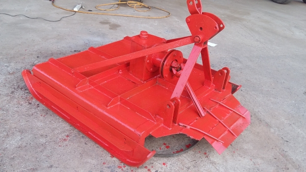 ขายตัวตัดหญ้า ขนาด 1 เมตร คลัชในตัว ใบดี.ยอยพร้อมสภาพพร้อมใช้งาน