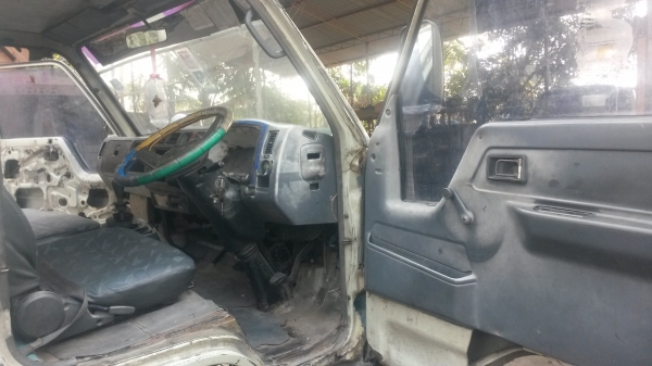 ขายโตโยต้าBU211ปี39 115แรง 14B เครื่องดีแซสซีสวยทั้งเส้นยางสวย 6น็อต ตัวใหญ่ แอร์เย็นเจี๊ยบพวงมาลัยเพาเวอร์ ทะเบียนไม่ขาดเอกสารพร้อมโอน ขาย 235000 บาท