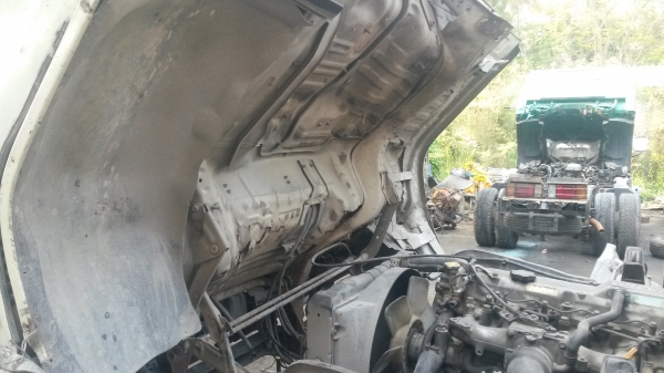 ขายโตโยต้าBU211ปี39 115แรง 14B เครื่องดีแซสซีสวยทั้งเส้นยางสวย 6น็อต ตัวใหญ่ แอร์เย็นเจี๊ยบพวงมาลัยเพาเวอร์ ทะเบียนไม่ขาดเอกสารพร้อมโอน ขาย 235000 บาท