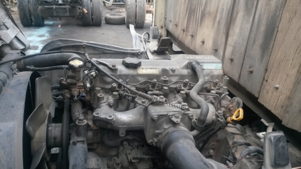 ขายโตโยต้าBU211ปี39 115แรง 14B เครื่องดีแซสซีสวยทั้งเส้นยางสวย 6น็อต ตัวใหญ่ แอร์เย็นเจี๊ยบพวงมาลัยเพาเวอร์ ทะเบียนไม่ขาดเอกสารพร้อมโอน ขาย 235000 บาท