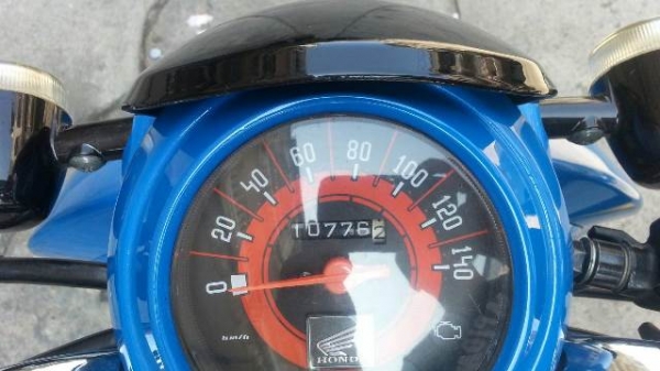 สกุปปี้ 110 หัวฉีด ฟ้าขาว กท641ล้อแมกขาว เครื่องดี 19,500