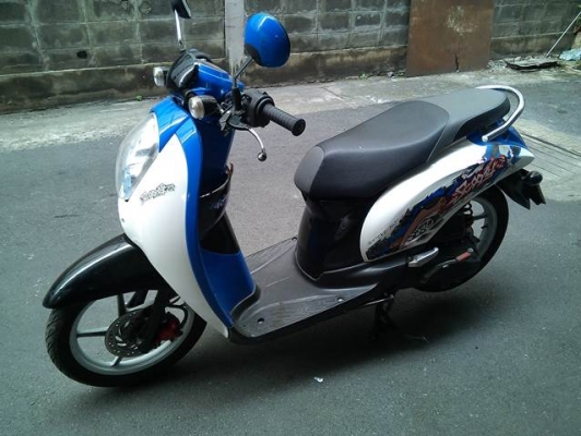 สกุปปี้ 110 หัวฉีด ฟ้าขาว กท641ล้อแมกขาว เครื่องดี 19,500