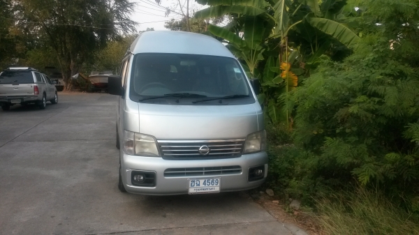 ขายรถตู้นิสสันหลังสูงVIPปี 2003 เครื่องเล่นTV หน้าหลัง เครื่องดีเซล3000cc พวงมาลัยเพาเวอร์แอร์หน้าหลัง ทะเบียนไม่ขาดเอกสารพร้อมโอน ขาย 270000 บาท