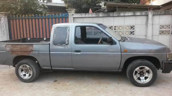 ฝากขายรถนิสสันแค๊ปเครื่องTD27 พร้อมใช้งานไม่มีทะเบียน ขาย 45000 บาท ลูกค้าถอนจองเลยลงใหม่ครับ