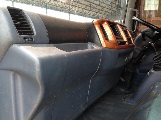 HINO MEGA FC ตู้ 10 บาน เครื่อง 150 แรงเทอร์โบ ยาว 5.60 เมตร ปี 48