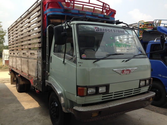HINO FC 114 โตล่า เครื่อง 117 แรง ยาว 5.50 เมตร กะบะไม้ รถห้าง