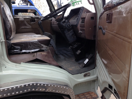 HINO FC 114 โตล่า เครื่อง 117 แรง ยาว 5.50 เมตร กะบะไม้ รถห้าง