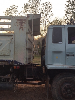 ขายรถ10ล้อดั้มพ์2เพลาISUZU FVZ32 เครื่อง 195แรงม้า สนใจโทร 081-970-1072