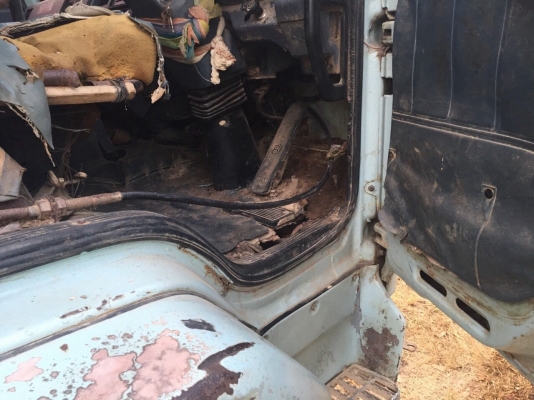 ขายรถ10ล้อดั้มพ์2เพลาISUZU FVZ32 เครื่อง 195แรงม้า สนใจโทร 081-970-1072