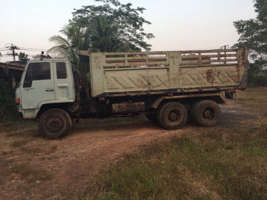 ขายรถ10ล้อดั้มพ์2เพลาISUZU FVZ32 เครื่อง 195แรงม้า สนใจโทร 081-970-1072