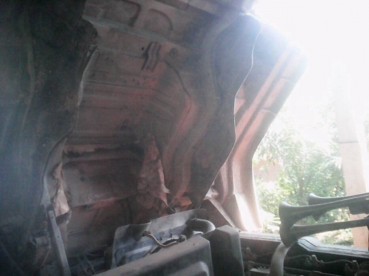 ขายรถ10ล้อดั้มพ์2เพลาISUZU FVZ32 เครื่อง 195แรงม้า สนใจโทร 081-970-1072