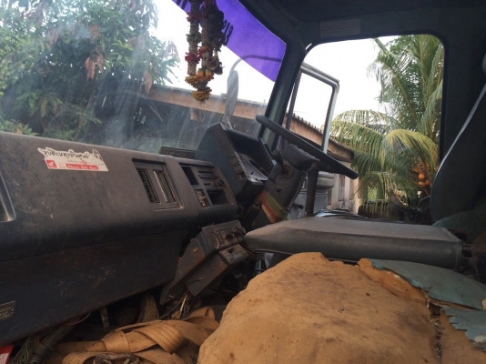 ขายรถ10ล้อดั้มพ์2เพลาISUZU FVZ32 เครื่อง 195แรงม้า สนใจโทร 081-970-1072