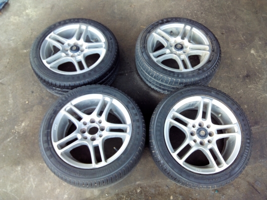 ขายล้อแม็กขอบ15" พร้อมยางสวยๆดอกเต็ม4วง4,500