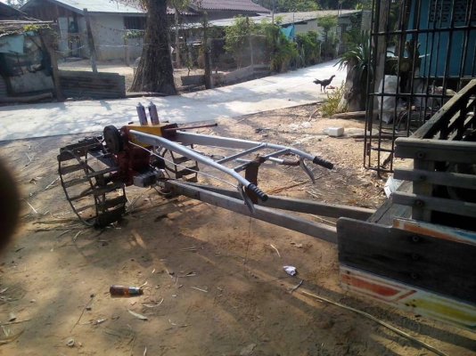 ขายเครื่องมือการเกษตรครบชุดโครงแต๋น.เครื่องET110โค๊ต3แสนโครงไถนากระทิงแดง3เกียร์เดินหน้า-1เกียร์ถอย-คราด-ผาน-ตัวพ่วง ขายเครื่องมือการเกษตรครบชุดโครงแต๋น.เครื่องET110โค๊ต3แสนโครงไถนากระทิงแดง3เกียร์เดินหน้า-1เกียร์ถอย-คราด-ผาน-ตัวพ่วง