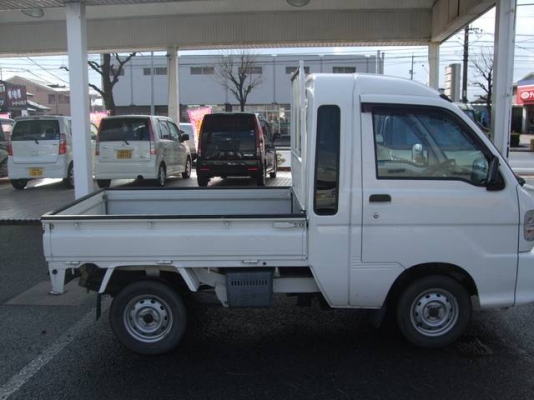 DAiHATSU S210P JUMBO MT 4WD เก่าญี่ปุ่น DAiHATSU S210P JUMBO MT 4WD เก่าญี่ปุ่น