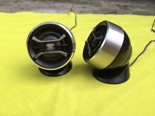 ทวิตเตอร Pioneer Carrozzeria หูตั้ง เสียงใสๆ หวานๆ หน้าหมุนปรับทิศทางได้ ทวิตเตอร Pioneer Carrozzeria หูตั้ง เสียงใสๆ หวานๆ หน้าหมุนปรับทิศทางได้