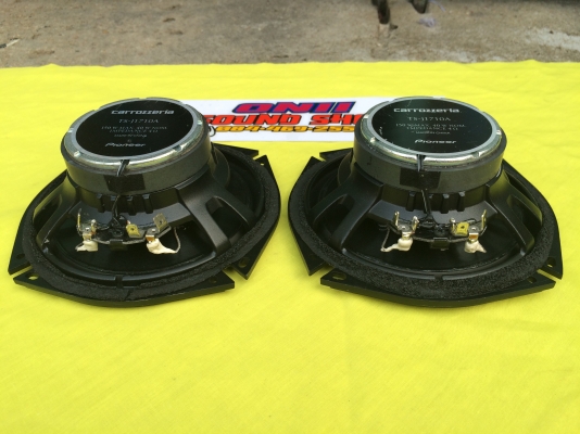 ลำโพง Pioneer Carrozzeria รุ่น TS-J1710A ลำโพงแกนร่วม 2 ทาง กรวยเคฟล่าห์สีดำ ลำโพง Pioneer Carrozzeria รุ่น TS-J1710A ลำโพงแกนร่วม 2 ทาง กรวยเคฟล่าห์สีดำ