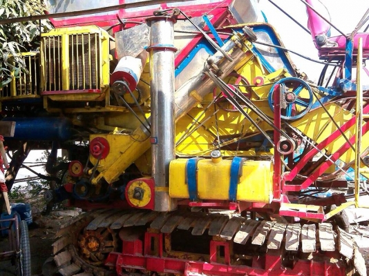 ***ขายแล้วครับขอบคุณ Truck2hand ขาย แพ็คคู่ "หนุ่มไวไฟพร้อม เทเลอร์ISUZU-175" รถเกี่ยวข้าวแบบอุ้ม เกษตรพัฒนา "ไอ้หนุ่มไวไฟ" เครื่องยนต์ ISUZU 6HH1-210HP อุ้ม2.5ตัน ปั้มไดกิ้น22 ตัวเดิน10HT เครื่องดี แรงดี ปั้มดี แรง ช่