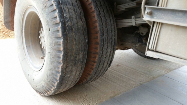 รถฮีโน่ 6 ล้อดั้ม FC9J 150 แรงม้า. ปี 55 ( รถวิ่ง 5x,xxx กว่า กม. ) สนใจติดต่อ 081 - 6079515 รถฮีโน่ 6 ล้อดั้ม FC9J 150 แรงม้า. ปี 55 ( รถวิ่ง 5x,xxx กว่า กม. ) สนใจติดต่อ 081 - 6079515