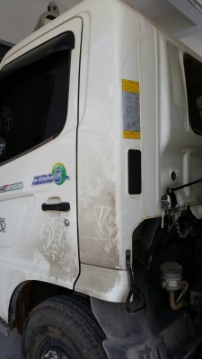 รถฮีโน่ 6 ล้อดั้ม FC9J 150 แรงม้า. ปี 55 ( รถวิ่ง 5x,xxx กว่า กม. ) สนใจติดต่อ 081 - 6079515 รถฮีโน่ 6 ล้อดั้ม FC9J 150 แรงม้า. ปี 55 ( รถวิ่ง 5x,xxx กว่า กม. ) สนใจติดต่อ 081 - 6079515