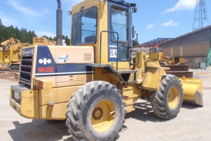 WA100-1-32935 รถตักล้อยาง รถจอดที่CSนวนคร แล้วครับ