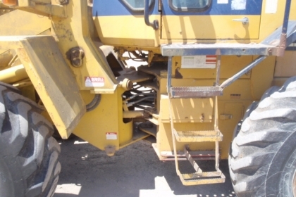 WA100-1-32935 รถตักล้อยาง รถจอดที่CSนวนคร แล้วครับ