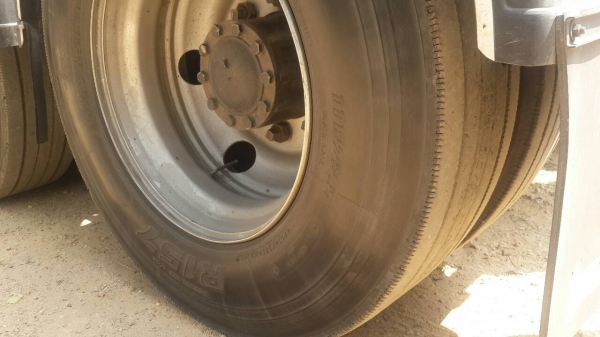 รถอีซูซุ 10 ล้อ หัวลาก GXZ  360 แรงม้า. ปี 55  ( รถวิ่ง 2xx,xxx กม. )   สนใจติดต่อ  081 - 6079515