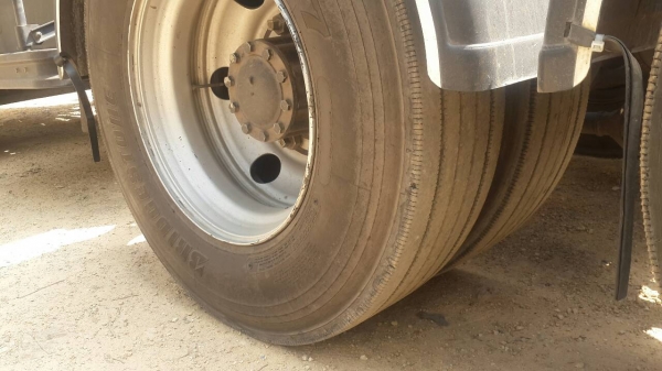 รถอีซูซุ 10 ล้อ หัวลาก GXZ  360 แรงม้า. ปี 55  ( รถวิ่ง 2xx,xxx กม. )   สนใจติดต่อ  081 - 6079515