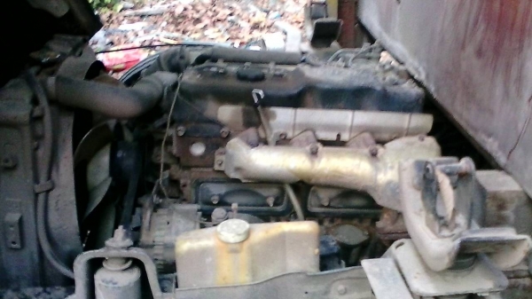 รถอีซูซุ 6 ล้อ รั้ว ( ไม่ดั้ม )  NPR59L  -  115 แรงม้า. ปี 36 สนใจติดต่อ  081 - 6079515