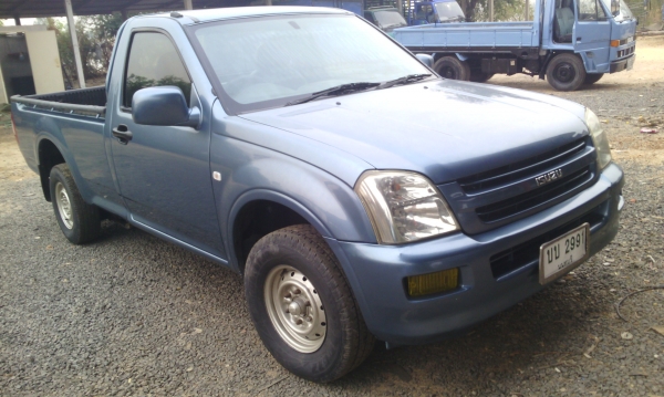 ISUZU  D-MAX  ปี  46  พวงมาลัยเพาร์เวอร์   รถเดิม   เครื่องดี  แมคไลเนอร์