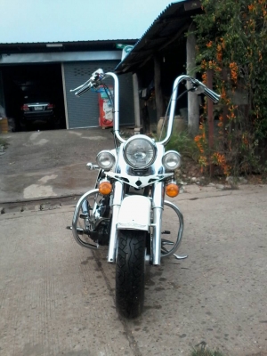 ขายมอเตอร์ไซค์ชอปเปอร์Yamaha dragstar 400 cc ปี99 แต่งสวยแล้วพร้อมขี่โชว์สาวออกทริปได้เลยแต่งสไตร์เดียวกันกับ รถพี่แอ๊ด คาราบาว